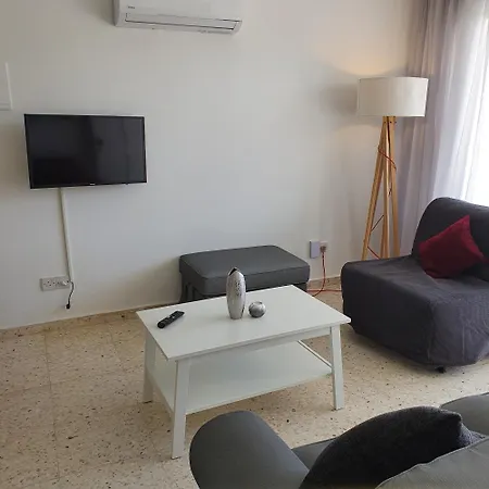 G&e Harbour * לאצ'י