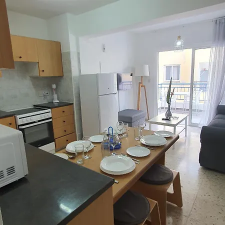 G&e Harbour Apartment