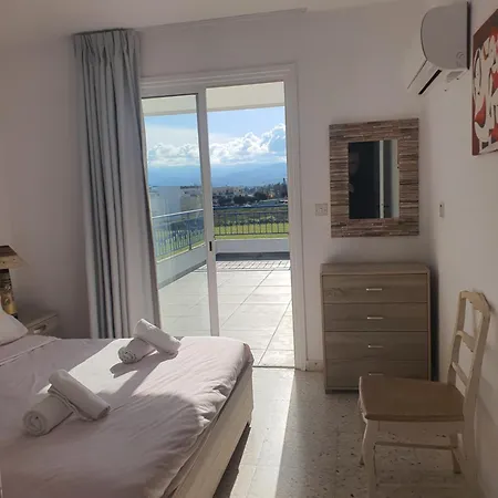 Apartment G&e Harbour Lachi